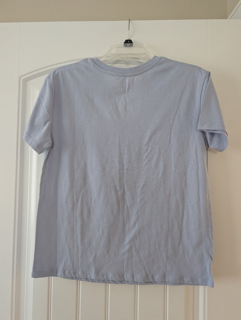 NWT Small Vintage Minnie Mouse Sitting Light Blue Crew Neck Tee - Picture 3 of 4